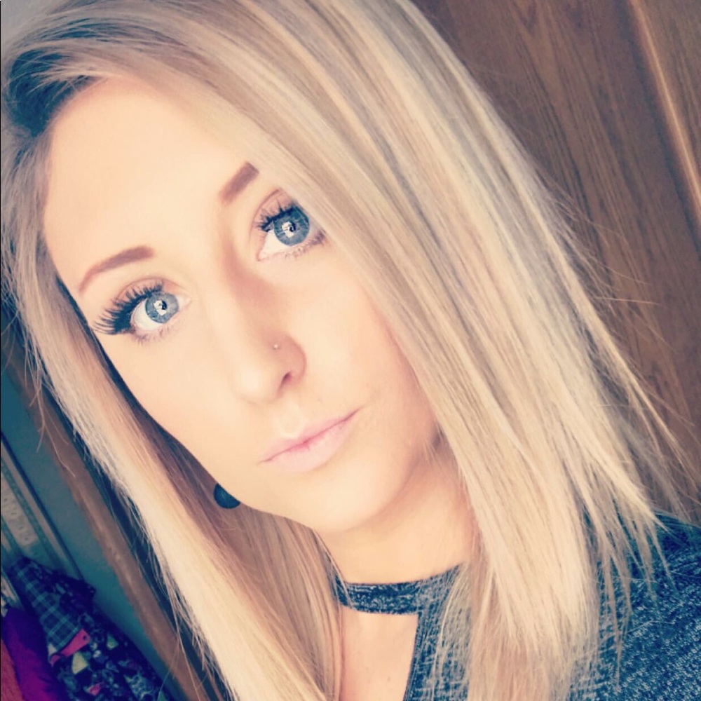 Meet your Posher, Hannah